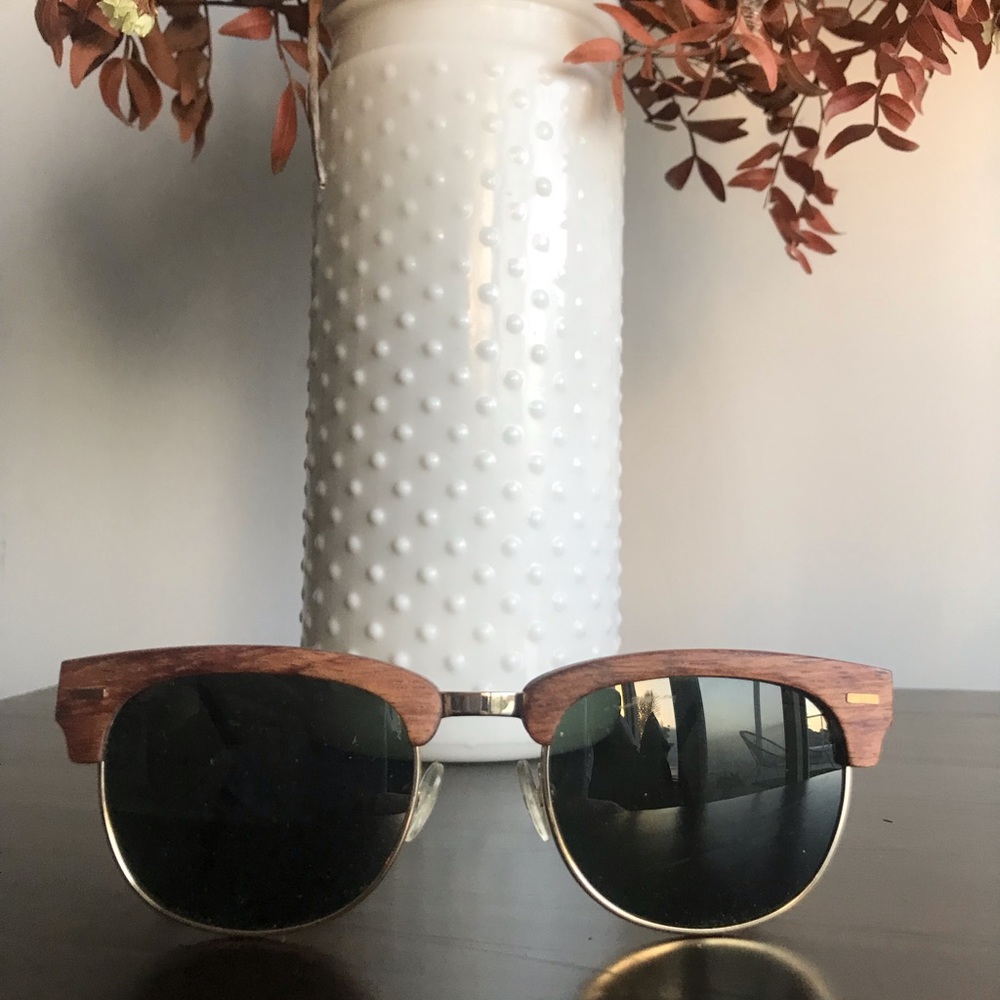 Brand New Artisan Surfer Sunglasses Polarized (Women’s Small)